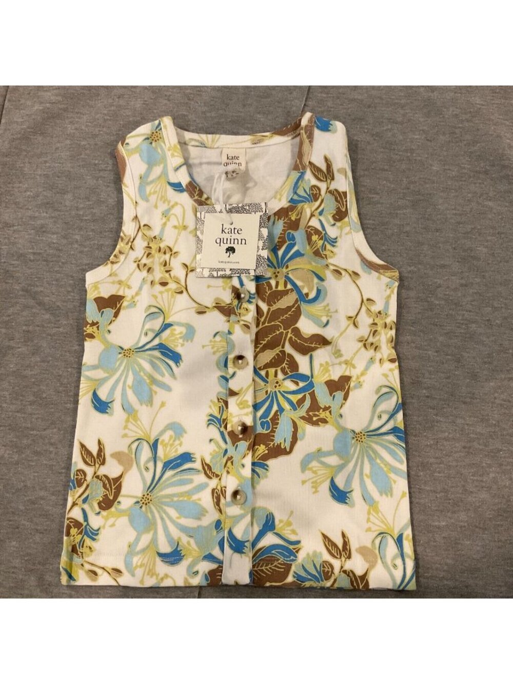 Kate Quinn sleeveless skinny button down tank blue honeysuckle cotton 6t